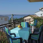 Apartman With A Parking Space - 6567 Novi Vinodolski