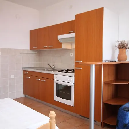 With A Parking Space - 6567 Appartement