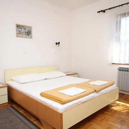 Appartement With A Parking Space - 6567 Novi Vinodolski