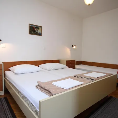 Appartement With A Parking Space - 6567 Novi Vinodolski