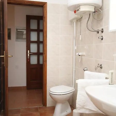 Appartement With A Parking Space - 6567 Novi Vinodolski
