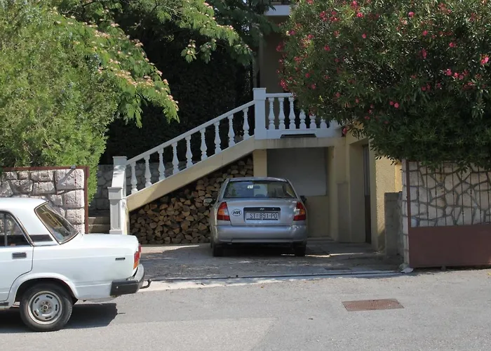 With A Parking Space - 6567 Нови-Винодолски