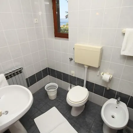 With A Parking Space - 6567 نوفي فينودولسكي