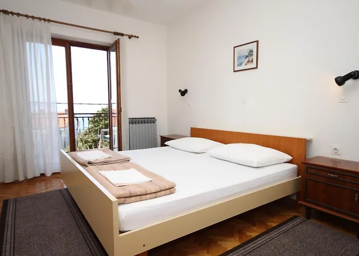 With A Parking Space - 6567 Novi Vinodolski