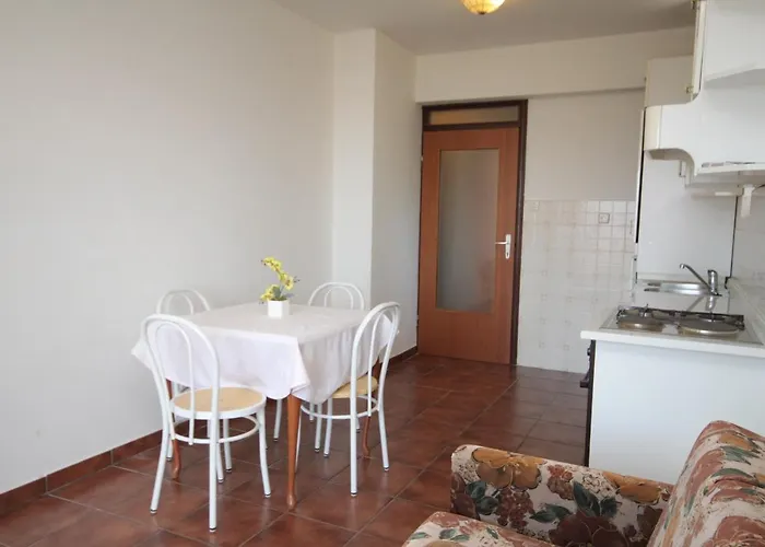 With A Parking Space - 6567 Novi Vinodolski